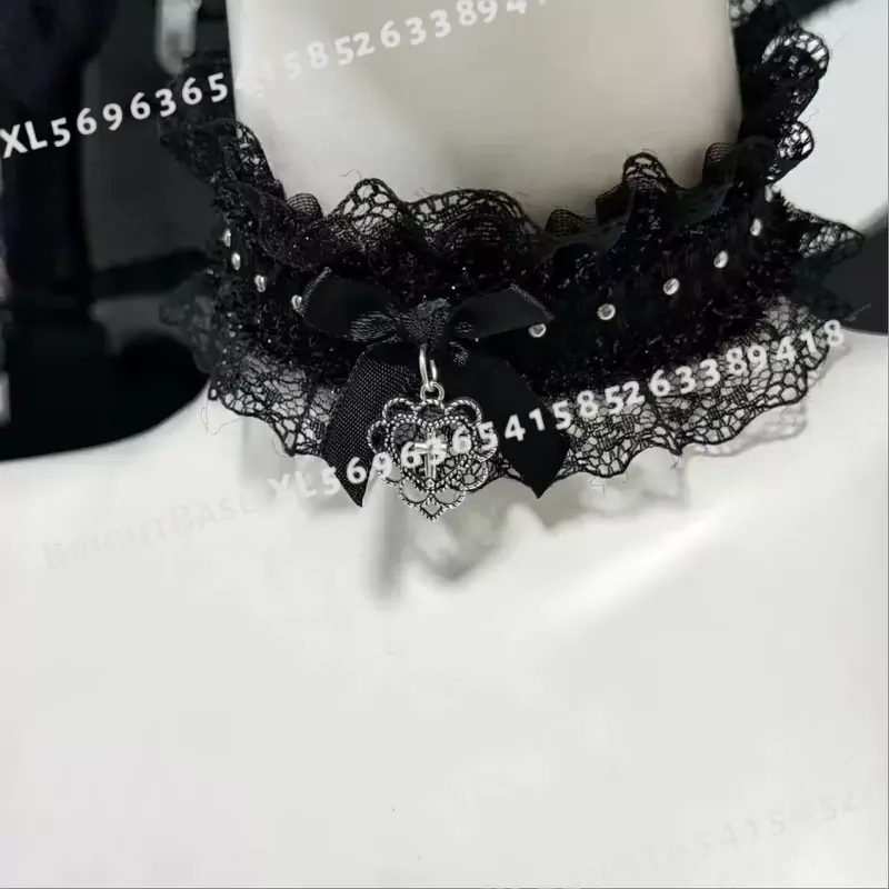 Gothic Black Lace Choker with  - Magnetic Clasp Cosplay 评论和价格
